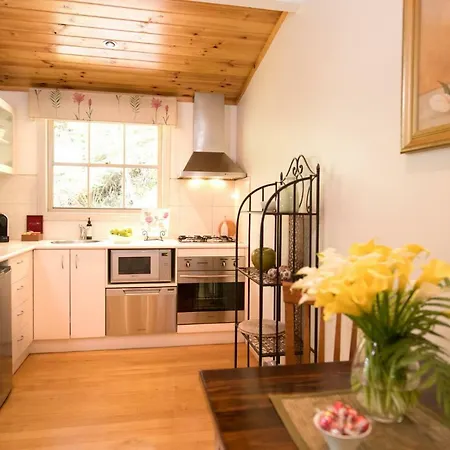 Myers Creek Cascades Luxury Cottages Healesville Exterior photo