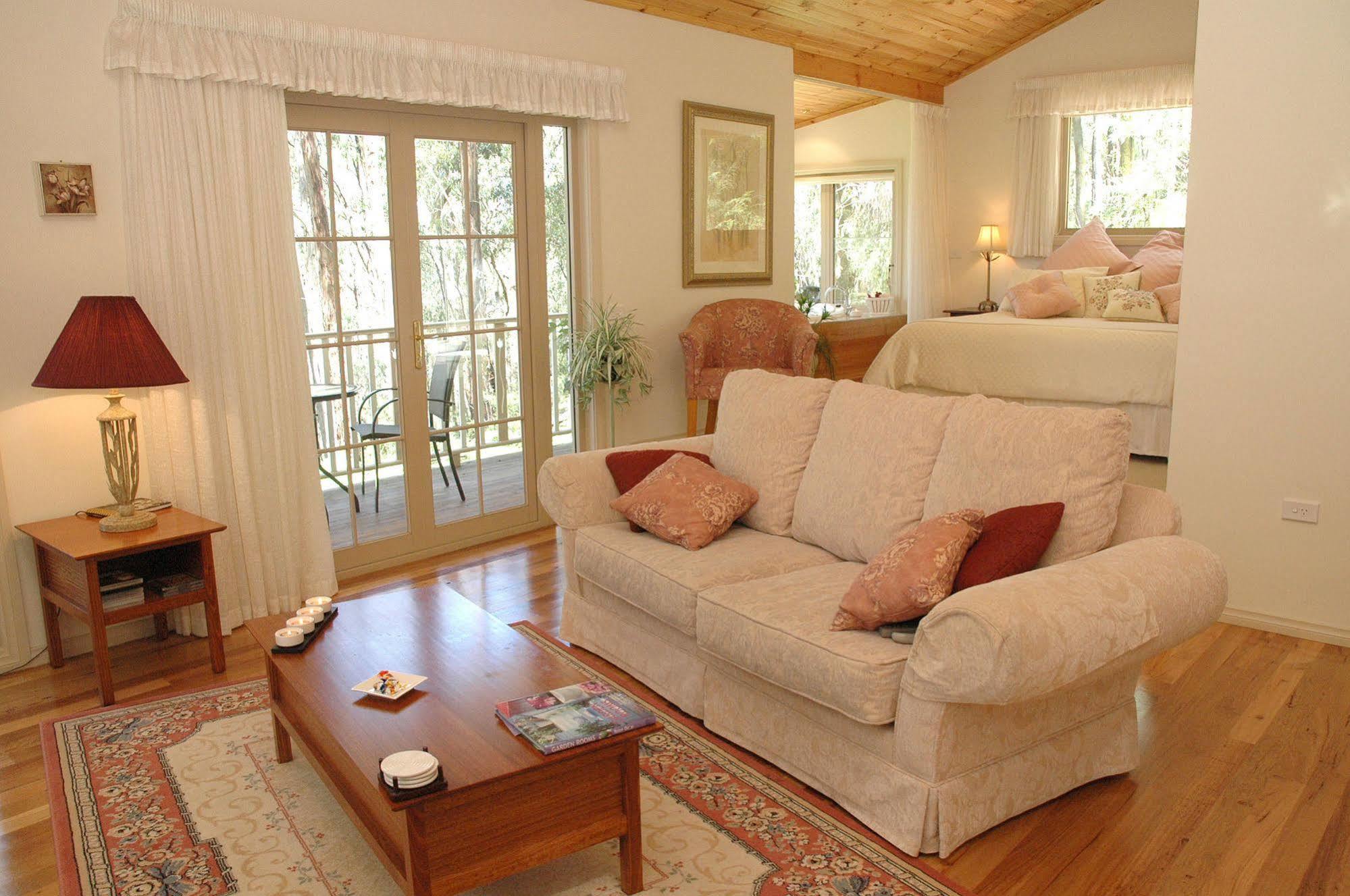Cottage Myers Creek Cascades Luxury
