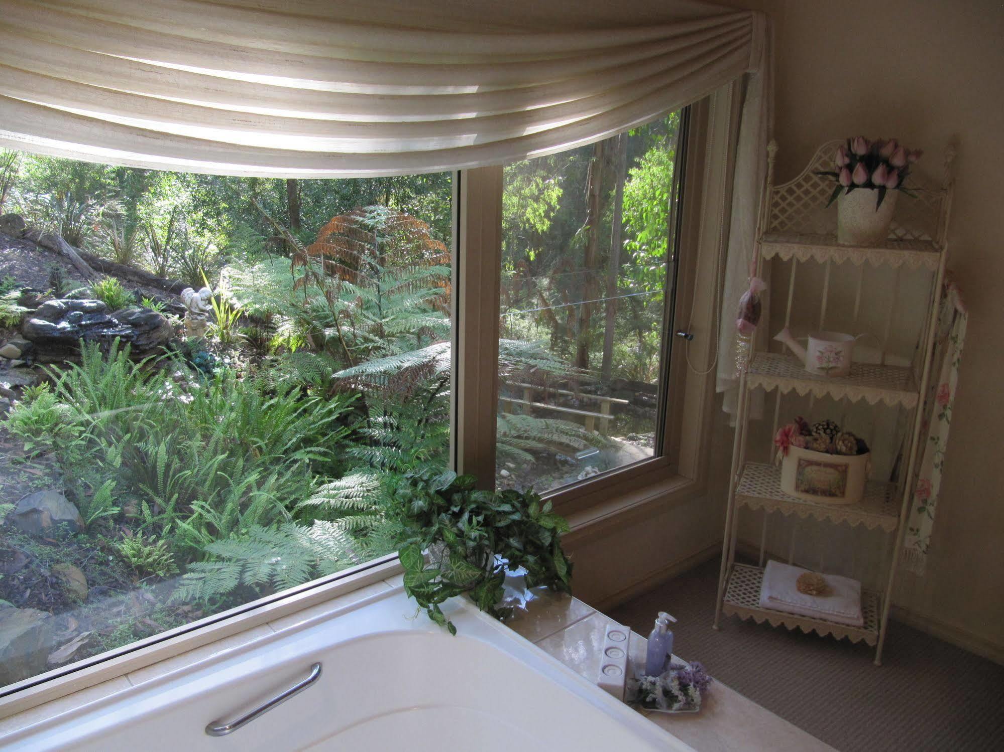 Myers Creek Cascades Luxury * Healesville