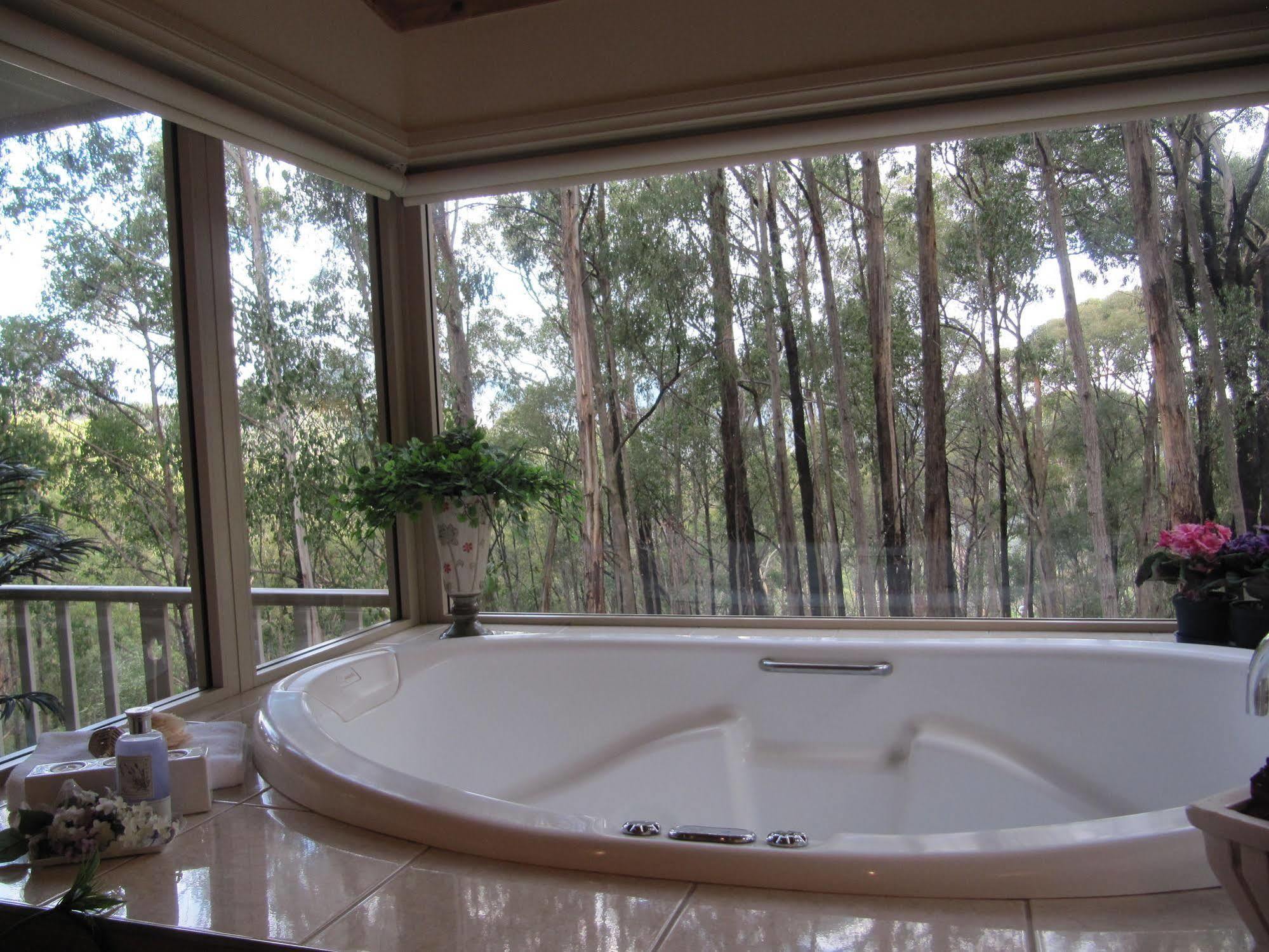 Myers Creek Cascades Luxury * Healesville
