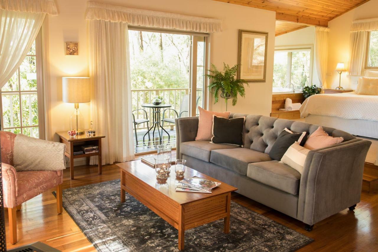 Myers Creek Cascades Luxury Cottage Healesville