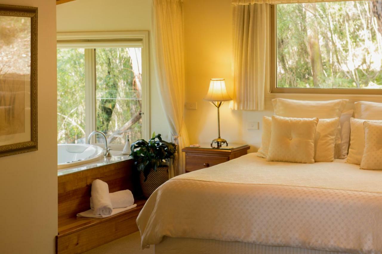 Myers Creek Cascades Luxury Cottage Healesville
