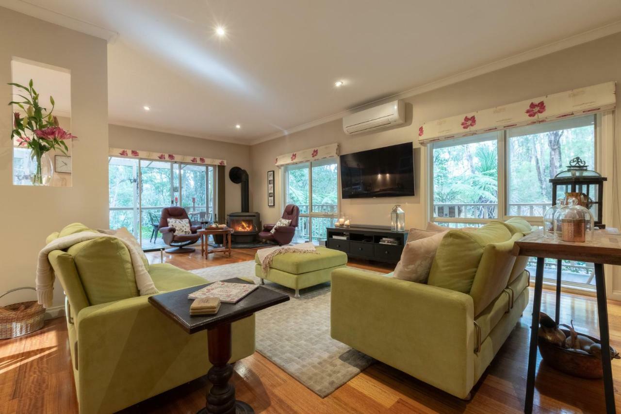 Myers Creek Cascades Luxury Cottage Healesville